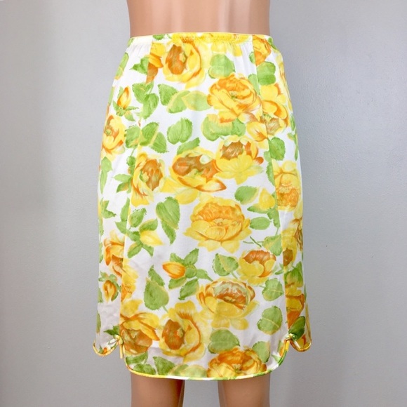 Vintage Vanity Fair Half Slip Skirt Slip Dress 50’s 60’s Nylon Satin Cottagecore - Picture 2 of 7